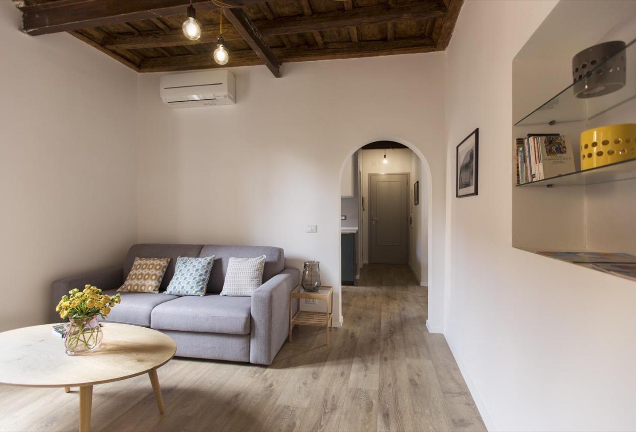 Cozy Apartment In Via Degli Spagnoli - FromhometoRoma Exterior foto